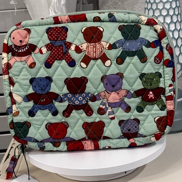 VERA BRADLEY “Toasty Teddies” Essential Cord Organizer NWT - Picture 1 of 1
